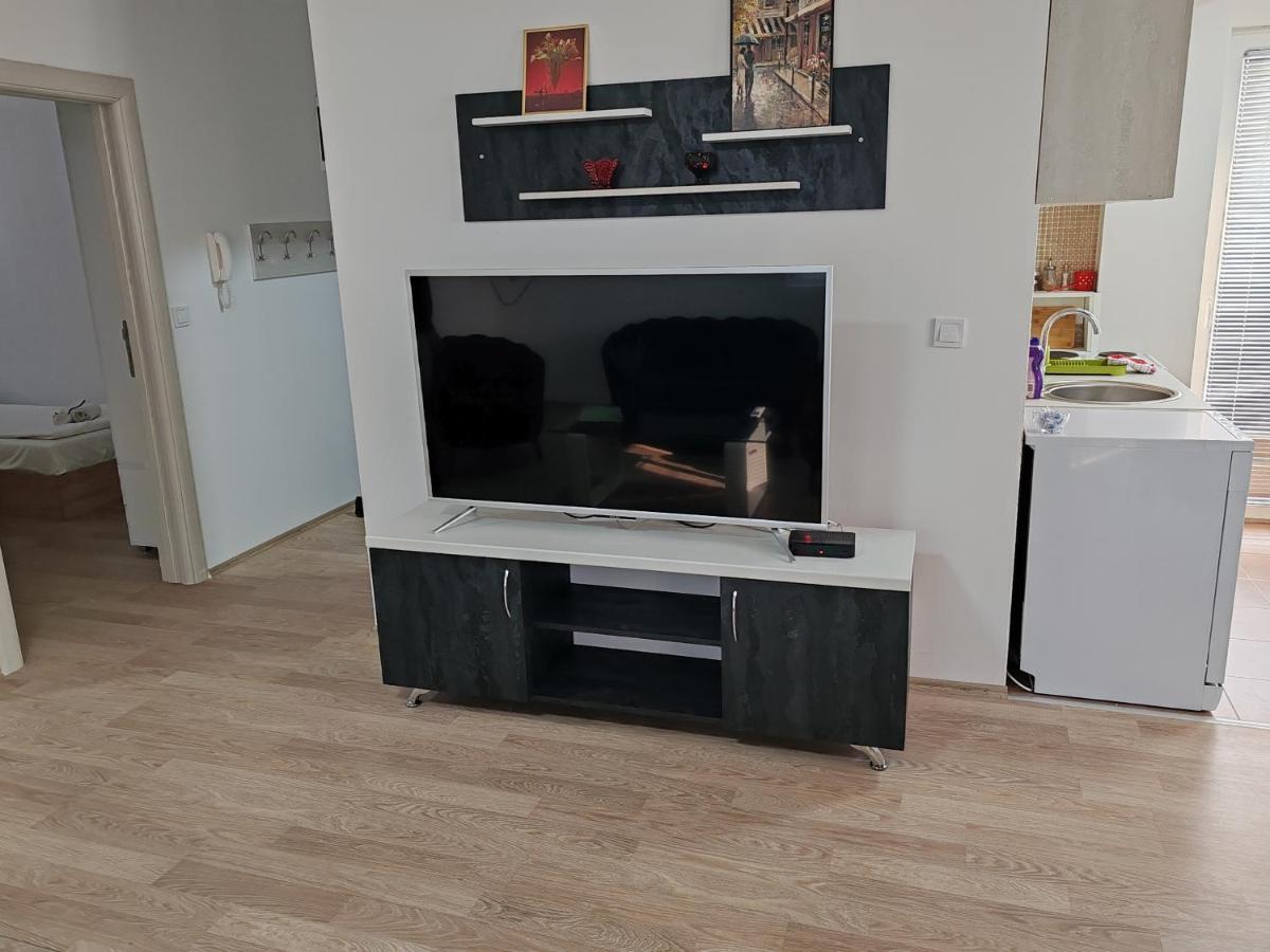 Central Modern Flat M&M Apartments 斯科普里 外观 照片